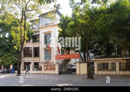 Hanoï, Vietnam, janvier 2023. Le siège de VUSTA, syndicat vietnamien des associations de science et de technologie dans le centre-ville Banque D'Images