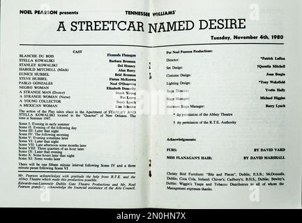 La liste de distribution pour la production 1980 Gate Theatre d'Un Streetcar nommé Desire, par Tennessee Williams dans le Gate Theatre, Dublin, Irlande. Directeur Patrick Laffan, Banque D'Images