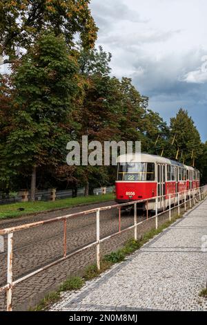 Tram 22 vieux à Prague Banque D'Images