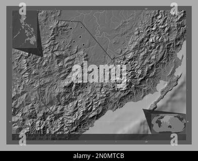 Quirino, province des Philippines. Carte d'altitude à deux niveaux avec lacs et rivières. Lieux des principales villes de la région. Cartes d'emplacement auxiliaire d'angle Banque D'Images