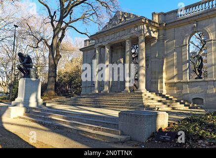 Ouvert en 1929, le musée Rodin de Philadelphie, en Pennsylvanie, abrite l'une des plus grandes collections de sculptures Auguste Rodin en dehors de Paris. Banque D'Images