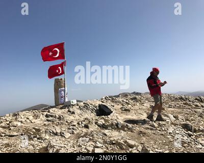 ULUDAG, TURQUIE - SEPTEMBRE 20 : alpiniste au Mont Uludag Grand Sommet sur 20 septembre 2017 à Bursa, Turquie. Uludag est la plus haute montagne de la région de Marmara. Banque D'Images