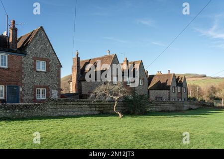 GLYNDE, EAST SUSSEX, Royaume-Uni - JANVIER 12 : rangée de maisons de silex à Glynde, East Sussex, Royaume-Uni le 12 janvier 2022 Banque D'Images