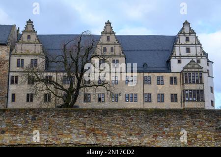 Leitzkau, Allemagne. 30th janvier 2023. Le Neuhaus du château de Leitzkau. La Fondation culturelle Saxe-Anhalt y a son siège. (À dpa Kulturstiftung: Besoin d'une longue haleine pour la rénovation des monuments) Credit: Klaus-Dietmar Gabbert/dpa/Alay Live News Banque D'Images