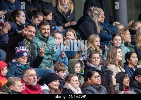 Eindhoven, pays-Bas. 05th févr. 2023. Eindhoven, pays-Bas, 5 février 2023: Les supporters du PSV sont vus pendant le match Azerion Eredivisiie Vrouwen entre le PSV et Ajax à de Herdgang à Eindhoven, pays-Bas. (Leitting Gao/SPP) crédit: SPP Sport presse photo. /Alamy Live News Banque D'Images