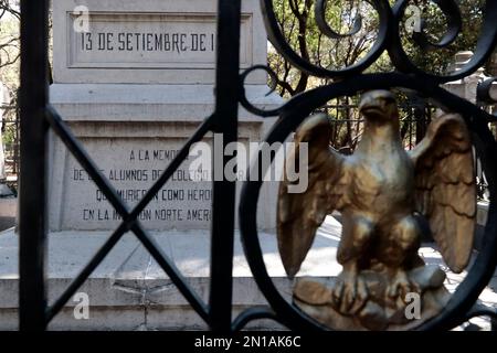 Non exclusif: 5 février 2023, Mexico, Mexique: Obélisque aux enfants héros au château de Chapultepec à Mexico. Sur 5 février 2023 à Mexi Banque D'Images