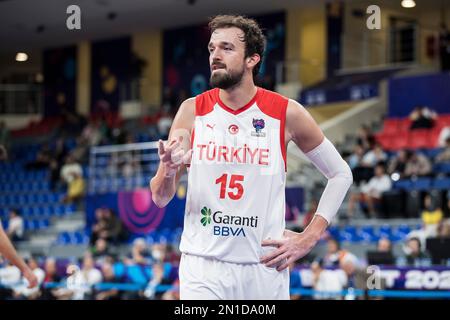 Tbilissi, Géorgie, 7 septembre 2022. Sertac Sanli, de Turquie, réagit lors du match de la FIBA Eurobasket 2022, groupe A entre la Turquie et l'Espagne à l'arène de Tbilissi à Belgrade, en Serbie. 7 septembre 2023. Crédit : Nikola Krstic/Alay Banque D'Images