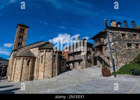 Église romane de Santa Maria de Taull, site classé au patrimoine mondial de l'UNESCO, Vall de Boi, Catalogne, Espagne, Europe Banque D'Images