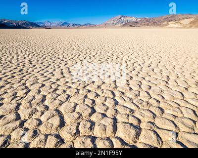 L'hippodrome, une playa ou lacébed séché, dans le parc national de la Vallée de la mort, Californie, États-Unis d'Amérique, Amérique du Nord Banque D'Images