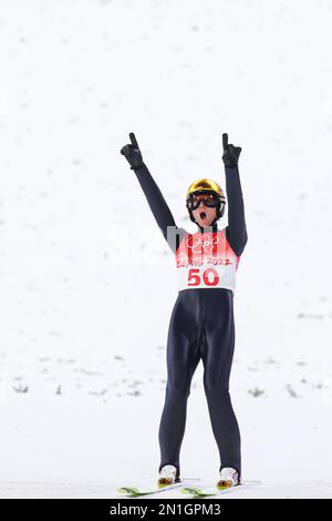 ARCHIVE PHOTO: Karl GEIGER tourne 30 sur 11 février 2023, Karl Geiger (GER),jubilation,joie,enthousiasme,action, 12 FÉVRIER 2022 - saut à ski : individuel Grande colline finale pendant les Jeux Olympiques d'hiver de Beijing 2022 au Centre national de saut à ski de Zhangjiakou, Hebei, Chine. Jeux olympiques d'hiver de 24th Beijing 2022 à Beijing de 04,02.-20.02.2022. PAS DE VENTES HORS ALLEMAGNE ! Photo: YUTAKA /AFLO via Banque D'Images