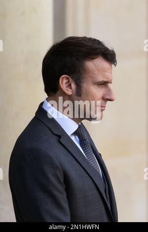 Paris, France. 06th févr. 2023. Julien Mattia / le Pictorium - Président Emmanuel Macron et Mahamat Idriss Deby Itno à l'Elysée, 6 février 2023 - 6/2/2023 - France / Ile-de-France (région) / Paris - le Président de la République, Emmanuel Macron, a reçu le Président de transition de la République du Tchad, M. Mahamat Idriss Deby Itno, à l'Elysee Palace à Paris le 6 février 2023 crédit: LE PICTORIUM/Alay Live News Banque D'Images