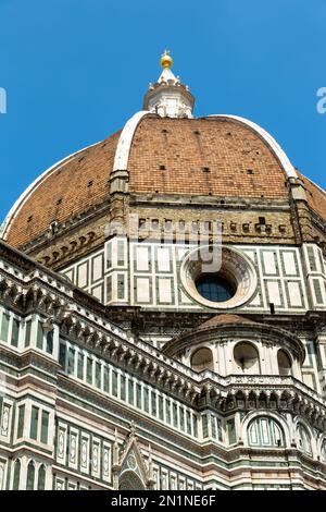 Autour de Florence, avec vue sur la ville au coucher du soleil depuis la Piazzale Michelangelo Banque D'Images