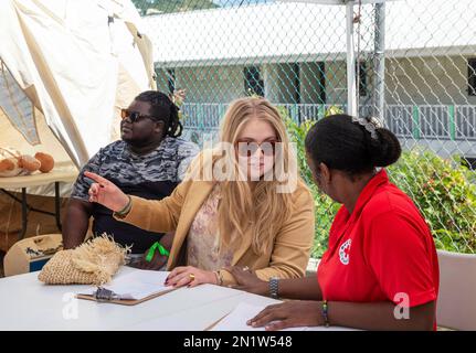 La princesse Amalia des pays-Bas à la caserne de pompiers de Cay Hill, sur 06 février 2023, pour une manifestation de secours et d'incendie le 7th jour de la visite aux Caraïbes photo: Albert Nieboer/pays-Bas OUT/point de vue OUT Banque D'Images