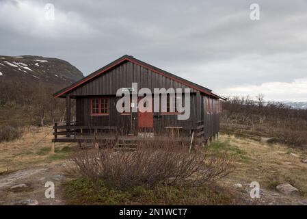 Dividalshytte est une cabane de montagne dirigée par la DNT près du début de Dividalen dans le parc national de Dividal de Øvre dans la municipalité de Målselv dans la province de Troms dans Banque D'Images