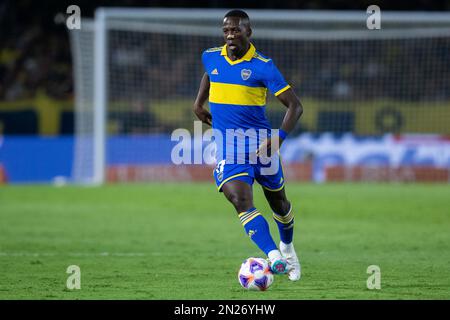 Argentine, Buenos Aires, 05 février 2023: Luis Advíncula de Boca Juniors pendant le Torneo Binance 2023 de la Ligue Argentine rencontre professionnelle entre B Banque D'Images