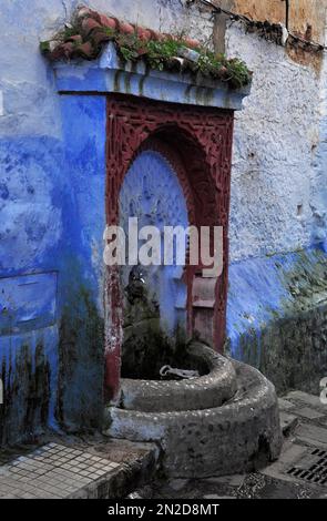 Fontaine publique marocaine, Chefchaouen, Nord du Maroc, région de Tanger-Tétouan-Al Hoceima, Maroc Banque D'Images