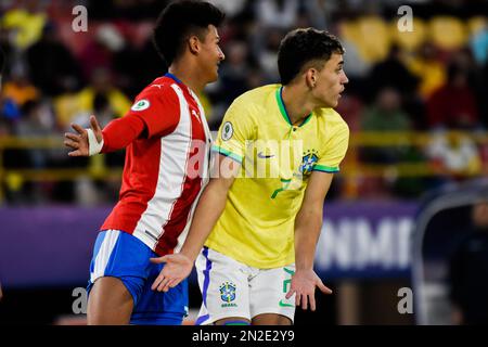 Bogota, Colombie, 6 février 2023. Diego Gonzalez du Paraguay et Stenio Zanetti du Brésil lors du tournoi de CONMEBOL U-20 entre le Brésil (2) et le Paraguay (0) à Bogota (Colombie), le 6 février 2023. Photo de: Cristian Bayona/long Visual Press Banque D'Images