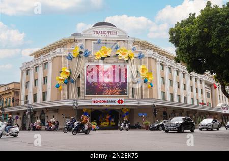 Hanoï, Vietnam, janvier 2023. Vue extérieure du centre commercial Trang Tien Plaza dans le centre-ville Banque D'Images