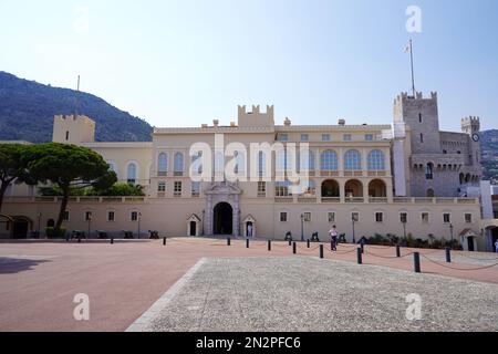 MONACO-VILLE, MONACO - 18 JUIN 2022 : façade du Palais du Prince de Monaco Banque D'Images