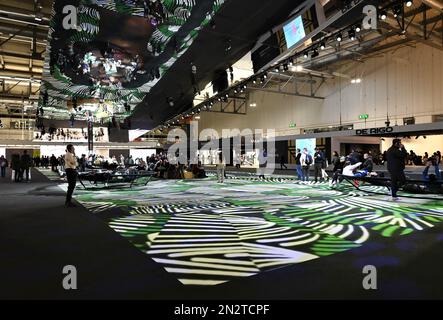 Milan, . 07th févr. 2023. Milano, Italie MIDO 2023 Fiera Milano Rho le point de référence du reportage de lunettes international dans la photo:événement de localisation, lunettes crédit: Agence de photo indépendante/Alamy Live News Banque D'Images