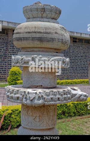 08 24 2015 Dhyana Bouddha statue 125 pieds (38 m) sur les rives de la rivière Krishna Amravati Andhra Pradesh INDE Asie Banque D'Images