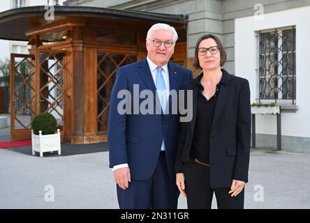 07 février 2023, Suisse, Genf: Le Président allemand Frank-Walter Steinmeier rencontre Mirjana Spoljaric Egger, Présidente du Comité international de la Croix-Rouge, pour des entretiens. Le Président fédéral a plusieurs nominations à Genève avec le Comité international de la Croix-Rouge. Photo: Britta Pedersen/dpa Banque D'Images