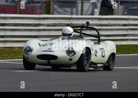 Martyn Hayward, Andrew Hayward, Ginetta G4, Adams et page Swing Sixties, Groupe 2, voitures de plus de 2000cc ans, divisé en 6 classes G à I, une quarante minutes Banque D'Images