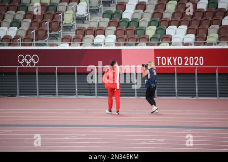 06 AOÛT 2021 - Tokyo, Japon : LIU Shiying de Chine remporte la médaille d'or de la finale de projection Javelin des femmes athlétiques aux Jeux Olympiques de Tokyo 2020 (Ph Banque D'Images