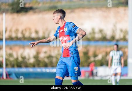 La Nucia, Espagne – 15 janvier 2023. Piast Gliwice centre-arrière Miguel Munoz pendant le club amical Ferencvaros vs Piast Gliwice (0-1). Banque D'Images