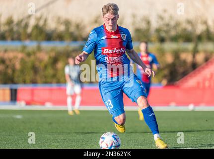 La Nucia, Espagne – 15 janvier 2023. Piast Gliwice milieu de terrain Szczepan Mucha pendant le club amical Ferencvaros vs Piast Gliwice (0-1). Banque D'Images