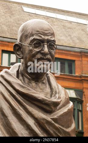 Statue du Mahatma Gandhi à Manchester, Royaume-Uni Banque D'Images