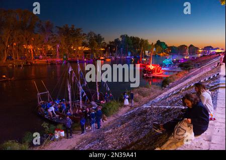 France, Loiret (45), Orléans, Festival de la Loire 2019, vie nocturne sur les rives de la Loire Banque D'Images