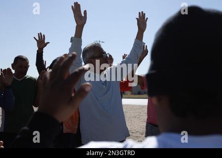 Juarez, Mexique 01-07-2022: Les migrants du Venezuela ont créé un camp de fortune pour attendre la fin du titre 42. Banque D'Images