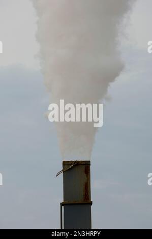 Pollution de l'air dans une usine rurale du Kansas, États-Unis; Manhattan, Kansas, États-Unis d'Amérique Banque D'Images