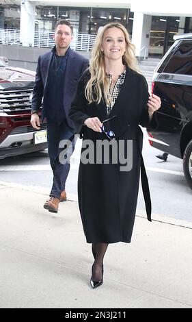 New York, NY, États-Unis. 07th févr. 2023. Reese Witherspoon au Drew Barrymore Show de New York. 07 février 2023. Crédit : RW/Media Punch/Alamy Live News Banque D'Images