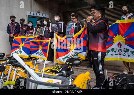 Taipei. 08th févr. 2023. Réseau des droits de l'homme pour le Tibet et Taiwan déjeuner Cyclisme pour une balade gratuite à vélo au Tibet dans les rues de Taipei, Taiwan le 08/02/2023 les manifestants appellent à commémorer 64 ans de résistance à la violence au Tibet. Par Wiktor Dabkowski crédit: dpa/Alay Live News Banque D'Images