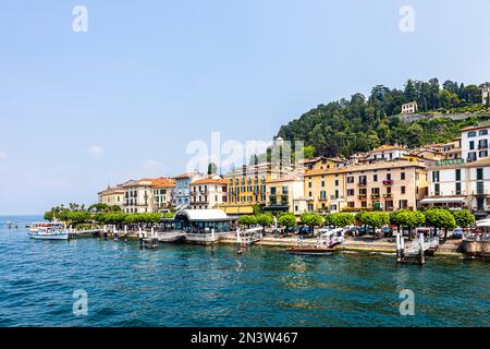 Le village de Bellagio sur les rives du lac de Côme, Bellagio, Lombardie, Italie Banque D'Images