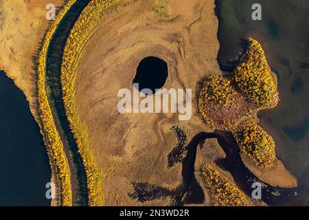 Paysage fluvial de l'air, gros plan, cours de la Visttasjohka, Nikkaluokta, Laponie, Suède Banque D'Images