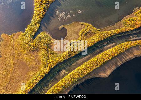 Paysage fluvial de l'air, gros plan, cours de la Visttasjohka, Nikkaluokta, Laponie, Suède Banque D'Images