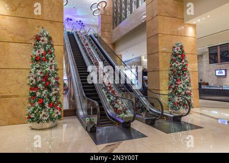 Macao - 18 décembre 2016 : intérieur du casino le soir du nouvel an. Banque D'Images