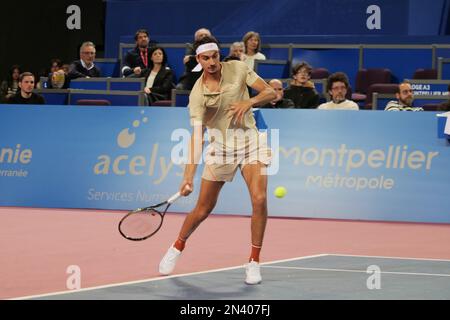 PEROLS, France. 7th février 2023. Lorenzo Sonego (ITA) en action contre Benjamin Bonzi (FRA) lors de l'Open Sud de France 2023, ATP 250 tournoi de tennis sur 7 février 2023 au Sud de France Arena à Perols près de Montpellier, France - photo: Patrick Cannaux/DPPI/LiveMediaAlamy Live News Banque D'Images