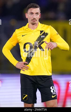 BREDA, PAYS-BAS - FÉVRIER 7: Moreno Rutten de NAC Breda regarde pendant ...