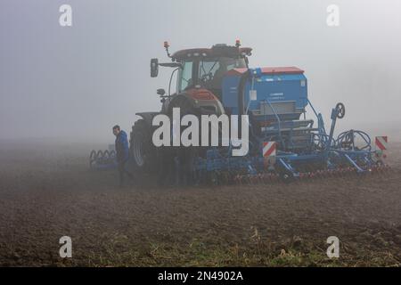 Maldon, Royaume-Uni. 08th févr. 2023. Maldon Essex 8th février 2023 météo britannique brouillard épais au Doe Show 63rd annuel des machines agricoles à Maldon Essex crédit: Ian Davidson/Alamy Live News Banque D'Images