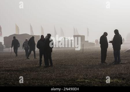 Maldon, Royaume-Uni. 08th févr. 2023. Maldon Essex 8th février 2023 météo britannique brouillard épais au Doe Show 63rd annuel des machines agricoles à Maldon Essex crédit: Ian Davidson/Alamy Live News Banque D'Images