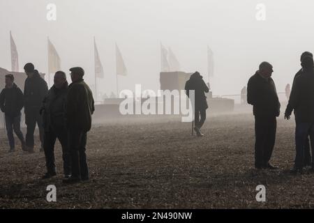 Maldon, Royaume-Uni. 08th févr. 2023. Maldon Essex 8th février 2023 météo britannique brouillard épais au Doe Show 63rd annuel des machines agricoles à Maldon Essex crédit: Ian Davidson/Alamy Live News Banque D'Images