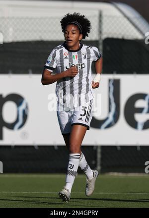 Vinovo, Italie, 4th février 2023. Sara Gama de Juventus pendant le match série A Femminile au Centre d'entraînement de Juventus, Turin. Le crédit photo devrait se lire: Jonathan Moscrop / Sportimage Banque D'Images