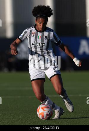 Vinovo, Italie, 4th février 2023. Sara Gama de Juventus pendant le match série A Femminile au Centre d'entraînement de Juventus, Turin. Le crédit photo devrait se lire: Jonathan Moscrop / Sportimage Banque D'Images