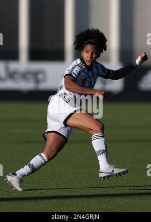 Vinovo, Italie, 4th février 2023. Sara Gama de Juventus pendant le match série A Femminile au Centre d'entraînement de Juventus, Turin. Le crédit photo devrait se lire: Jonathan Moscrop / Sportimage Banque D'Images