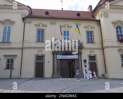 BRNO, RÉPUBLIQUE TCHÈQUE - VERS SEPTEMBRE 2022: Nova radnice traduction New Town Hall Banque D'Images