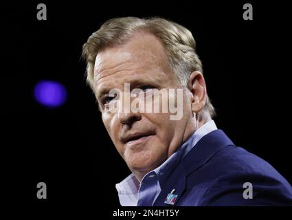 Phoenix, États-Unis. 07th févr. 2023. Le commissaire de la NFL, Roger Goodell, prend la parole mercredi à 8 février 2023 lors d'une conférence de presse du Super Bowl au centre des médias de Phoenix, en Arizona. Les Philadelphia Eagles joueront les Kansas City Chiefs dans le Super Bowl LVII au State Farm Stadium de Glendale, Arizona, dimanche, 12 février 2023. Photo de John Angelillo/UPI crédit: UPI/Alay Live News Banque D'Images